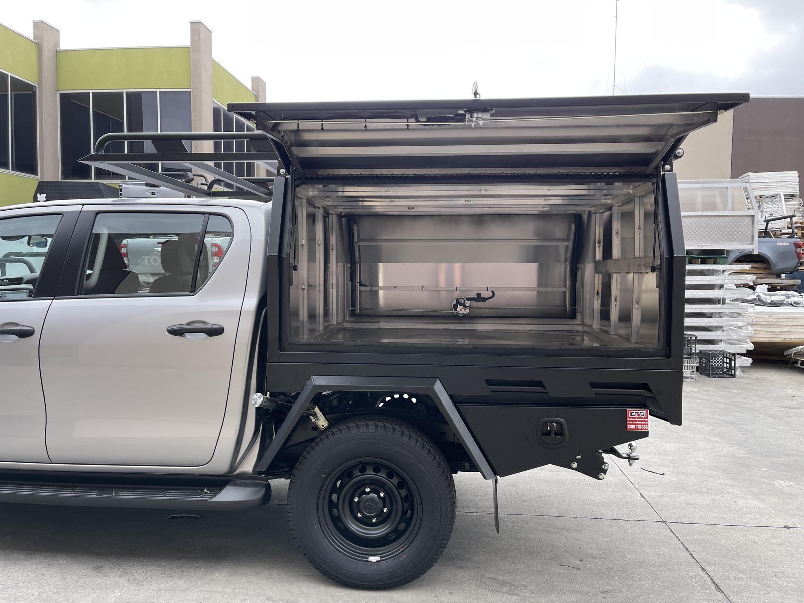 Toyota Hilux Tray and Canopy Package 2