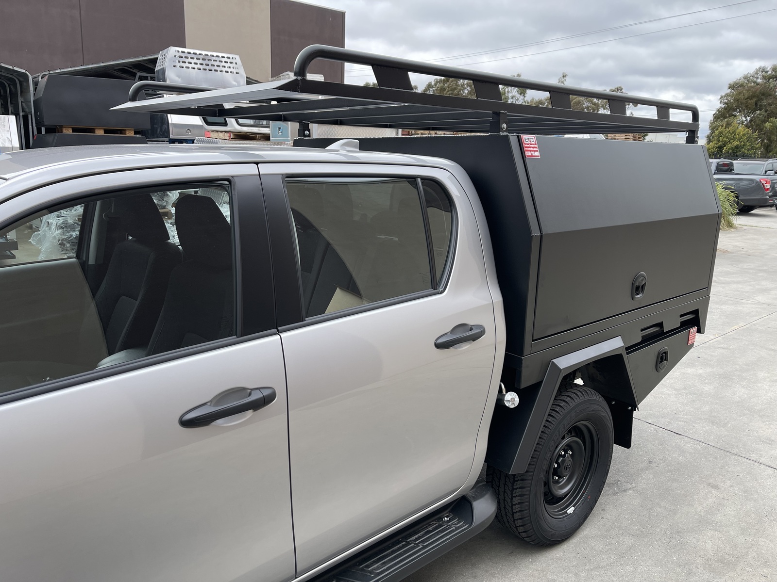 Toyota Hilux Tray and Canopy Package 2