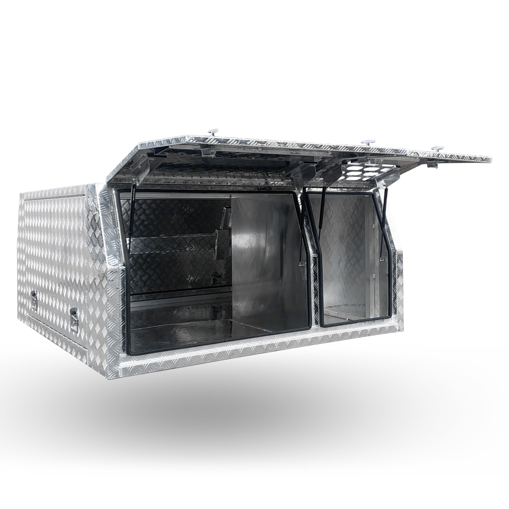 3 door dog box clearance
