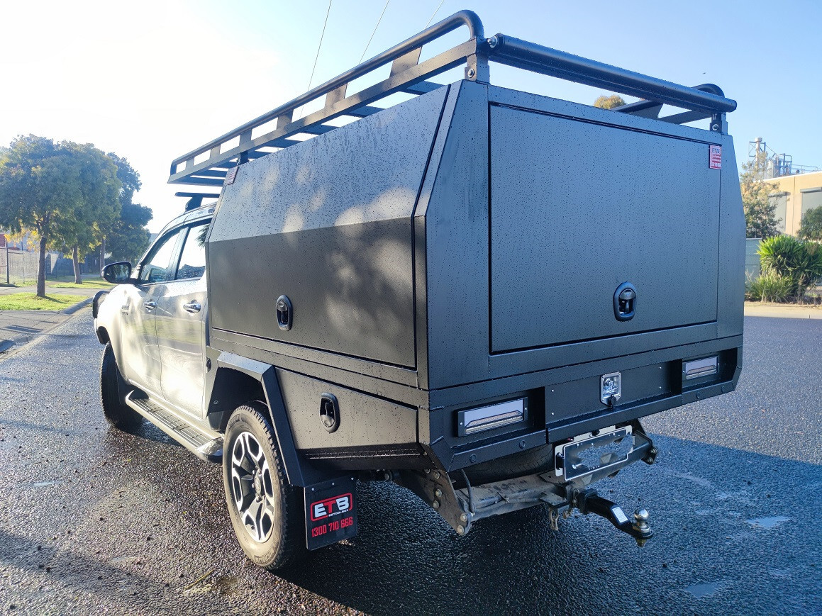 Toyota hilux under shop tray tool box