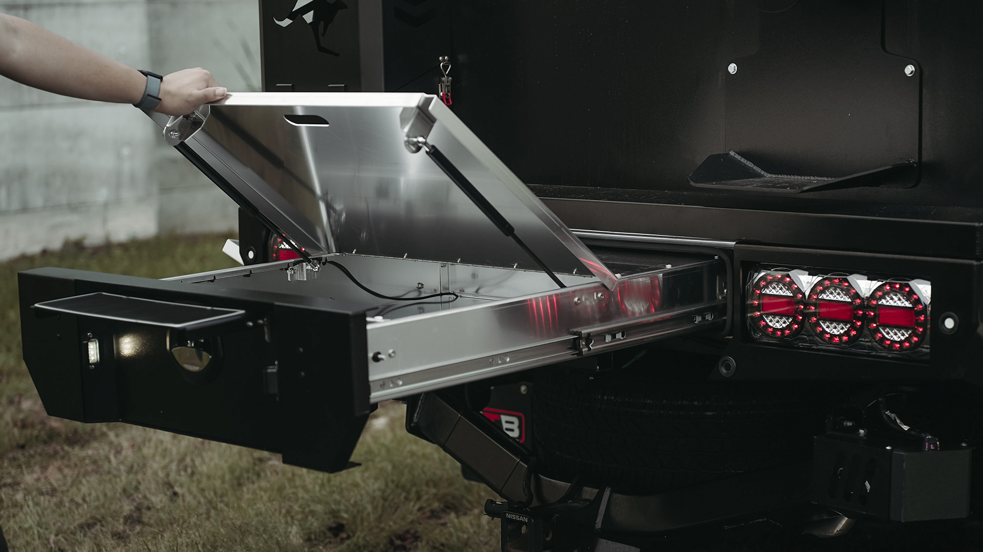 Xtray Details