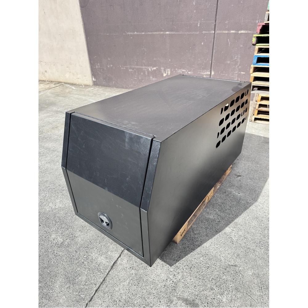 800mm Flat Plate Aluminium Half Dog Box-BLACK - ezToolbox Aluminium Ute Trays, Aluminium Canopies and Alloy Toolboxes