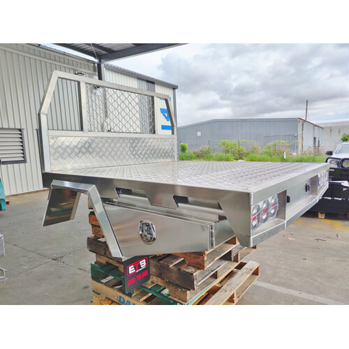 Aluminium 1780W x 1850L mm Headboard Premium Tray with Under Tray Toolboxes - ezToolbox Aluminium Ute Trays, Aluminium Canopies and Alloy Toolboxes